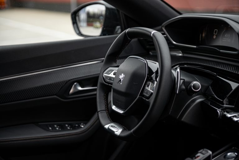 Peugeot 508 SW GT: la prova su strada
