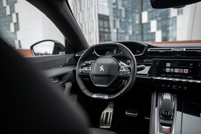 Peugeot 508 SW GT: la prova su strada