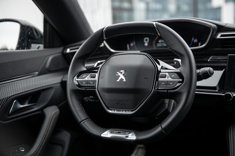 Peugeot 508 SW GT: la prova su strada