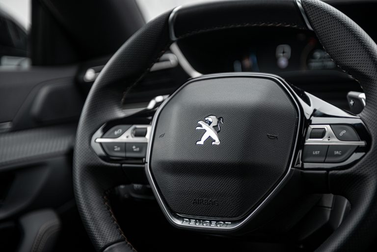 Peugeot 508 SW GT: la prova su strada