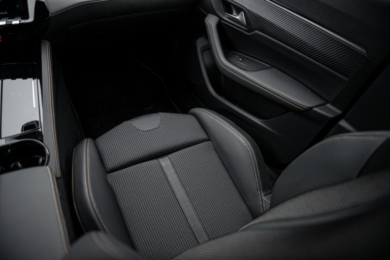 Peugeot 508 SW GT: la prova su strada