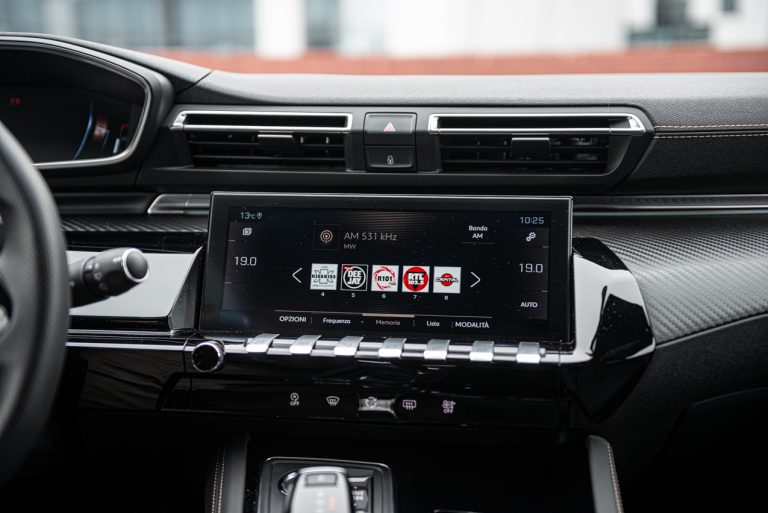 Peugeot 508 SW GT: la prova su strada