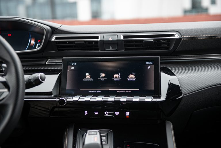 Peugeot 508 SW GT: la prova su strada