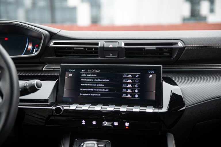 Peugeot 508 SW GT: la prova su strada