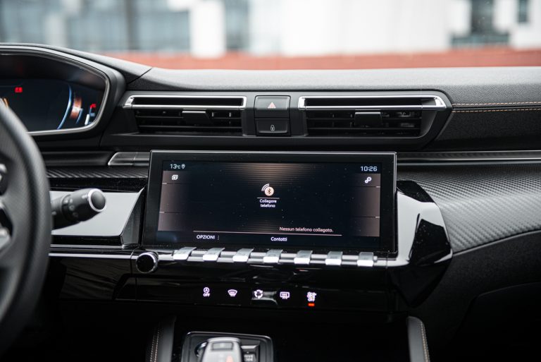 Peugeot 508 SW GT: la prova su strada
