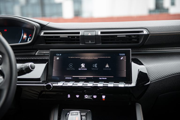 Peugeot 508 SW GT: la prova su strada