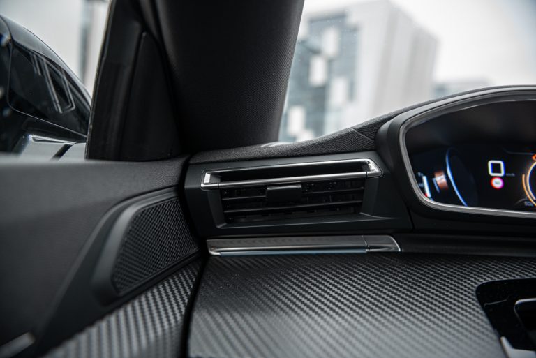 Peugeot 508 SW GT: la prova su strada
