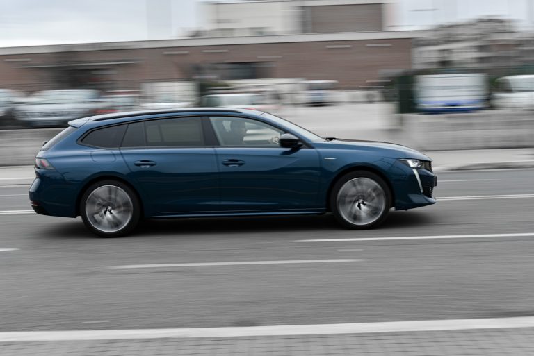 Peugeot 508 SW GT: la prova su strada