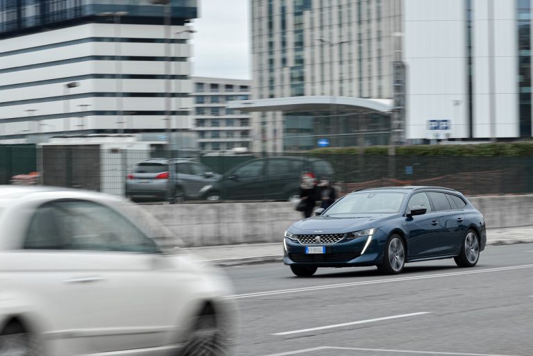 Peugeot 508 SW GT: la prova su strada