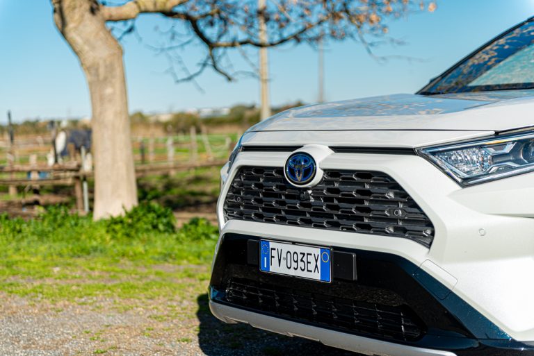 Toyota Rav4 2.5 HV Style: la prova su strada