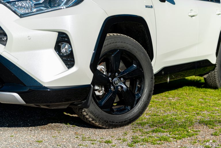 Toyota Rav4 2.5 HV Style: la prova su strada