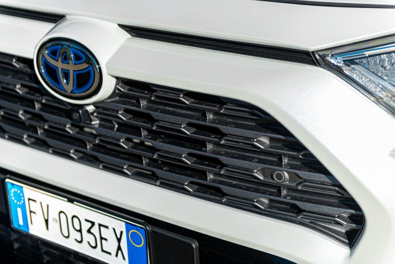 Toyota Rav4 2.5 HV Style: la prova su strada