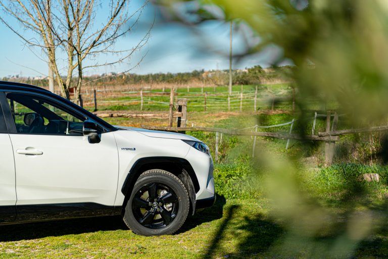 Toyota Rav4 2.5 HV Style: la prova su strada