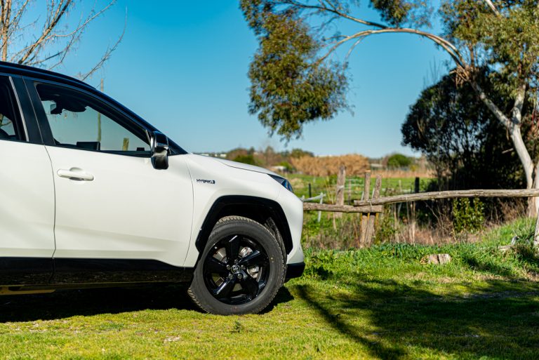 Toyota Rav4 2.5 HV Style: la prova su strada
