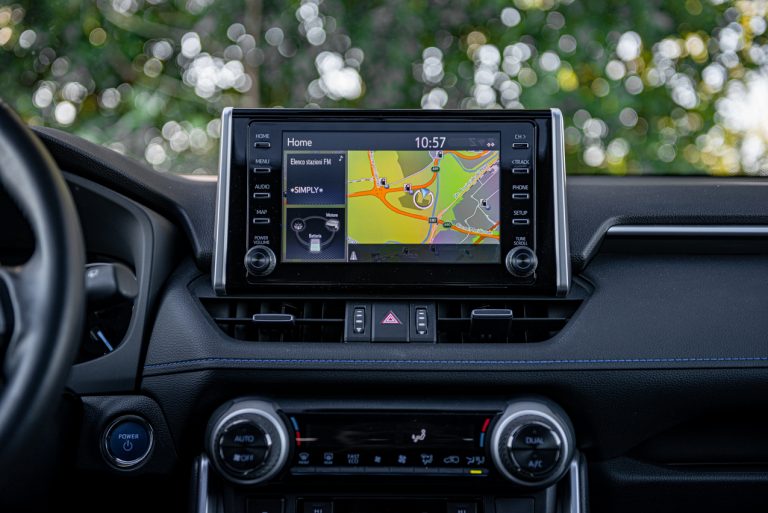 Toyota Rav4 2.5 HV Style: la prova su strada
