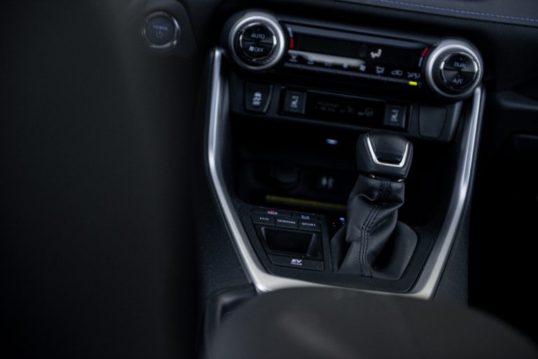 Toyota Rav4 2.5 HV Style: la prova su strada