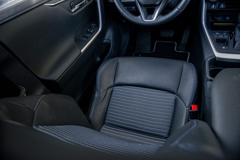 Toyota Rav4 2.5 HV Style: la prova su strada
