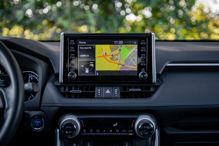 Toyota Rav4 2.5 HV Style: la prova su strada