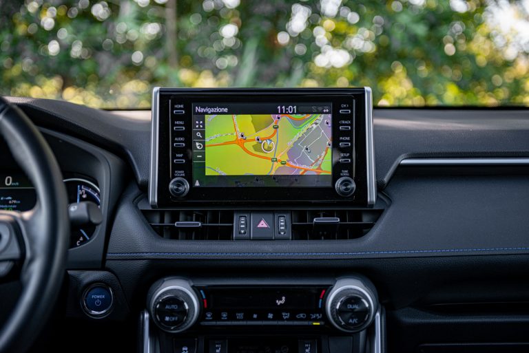 Toyota Rav4 2.5 HV Style: la prova su strada