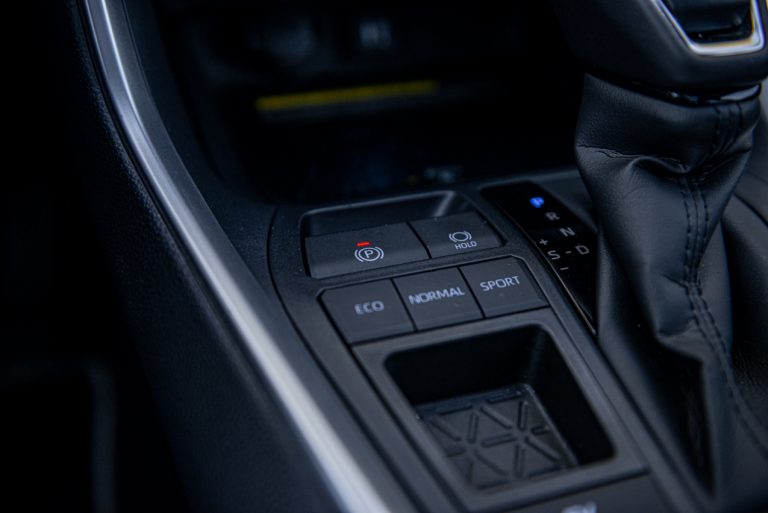 Toyota Rav4 2.5 HV Style: la prova su strada
