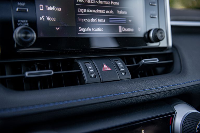 Toyota Rav4 2.5 HV Style: la prova su strada