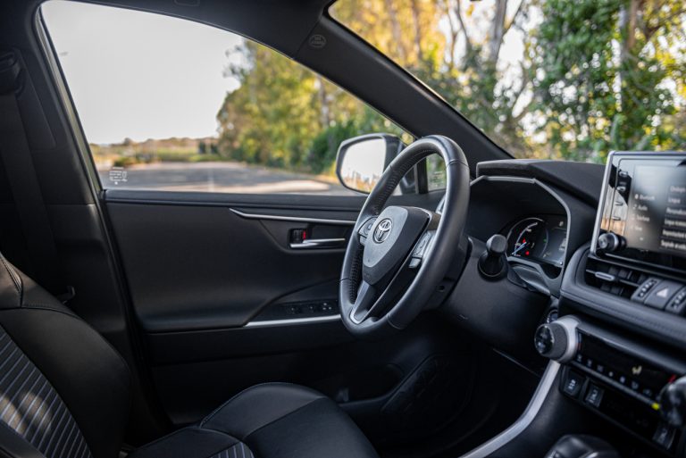 Toyota Rav4 2.5 HV Style: la prova su strada