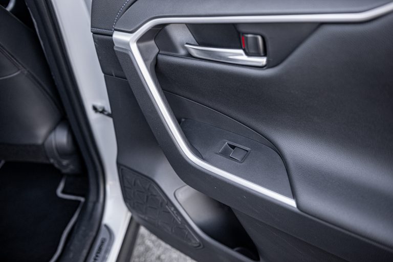 Toyota Rav4 2.5 HV Style: la prova su strada