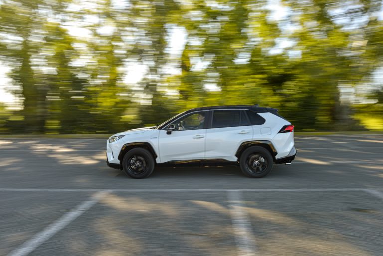 Toyota Rav4 2.5 HV Style: la prova su strada