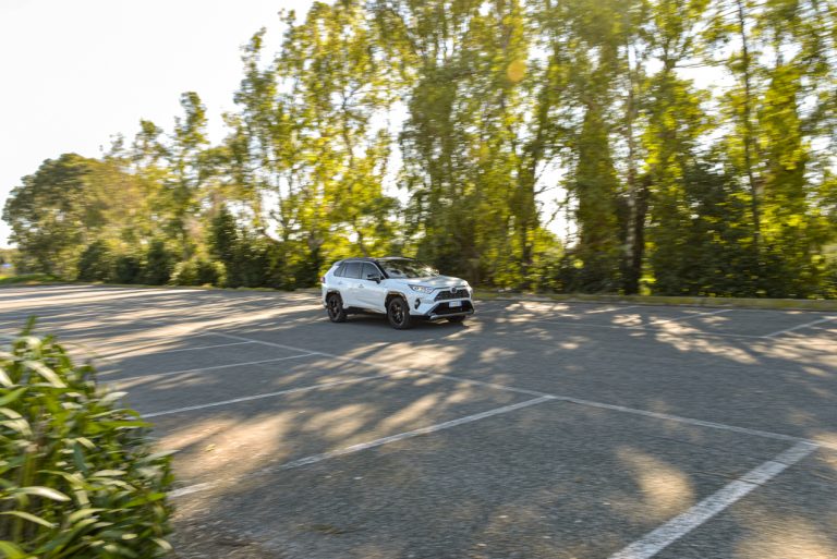 Toyota Rav4 2.5 HV Style: la prova su strada
