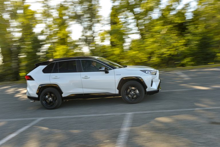 Toyota Rav4 2.5 HV Style: la prova su strada
