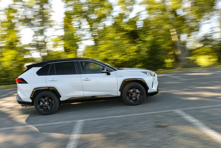 Toyota Rav4 2.5 HV Style: la prova su strada