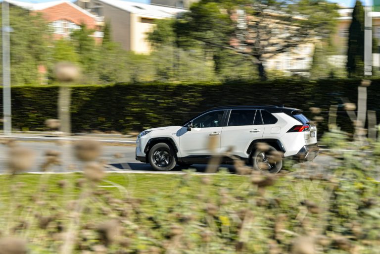 Toyota Rav4 2.5 HV Style: la prova su strada