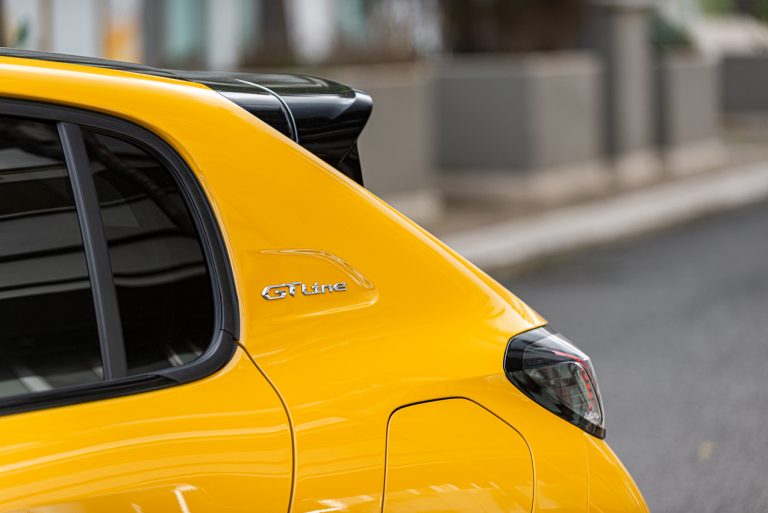 Peugeot 208 1.2 PureTech e 1.5 BlueHDi: la prova su strada