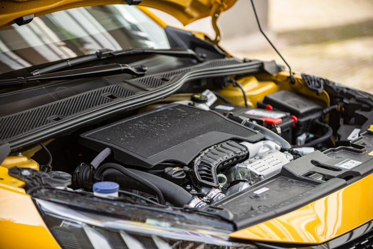 Peugeot 208 1.2 PureTech e 1.5 BlueHDi: la prova su strada