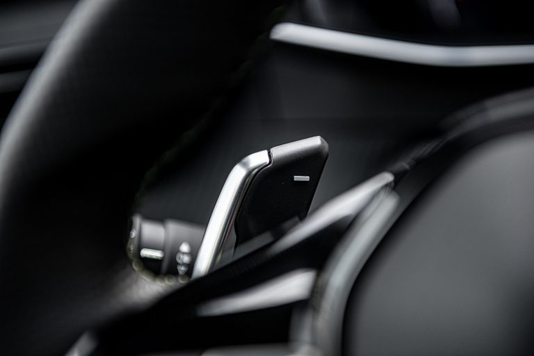 Peugeot 208 1.2 PureTech e 1.5 BlueHDi: la prova su strada