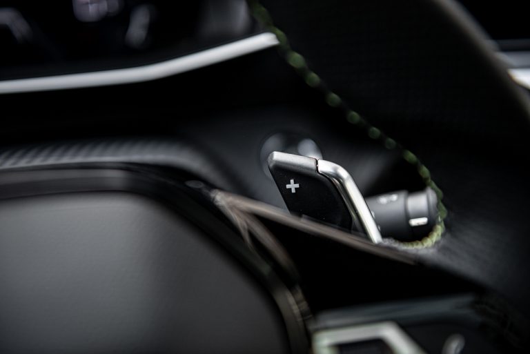Peugeot 208 1.2 PureTech e 1.5 BlueHDi: la prova su strada