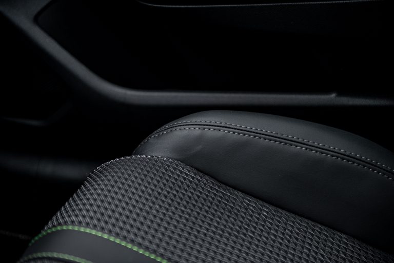 Peugeot 208 1.2 PureTech e 1.5 BlueHDi: la prova su strada