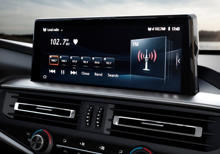 Peugeot Landtrek 2020, le immagini ufficiali