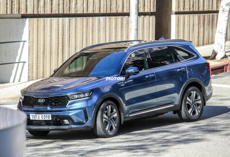 KIA Sorento 2021: le foto spia