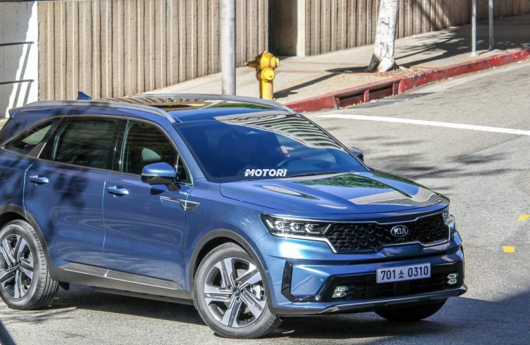 KIA Sorento 2021: le foto spia