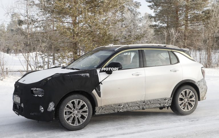 Lynk & Co 01 restyling: le foto spia