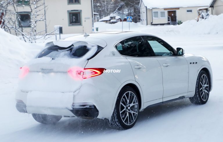 Maserati Levante 2020: foto spia del restyling