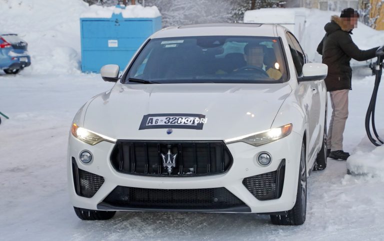 Maserati Levante 2020: foto spia del restyling