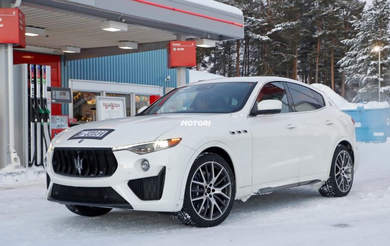 Maserati Levante 2020: foto spia del restyling