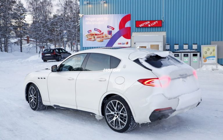 Maserati Levante 2020: foto spia del restyling