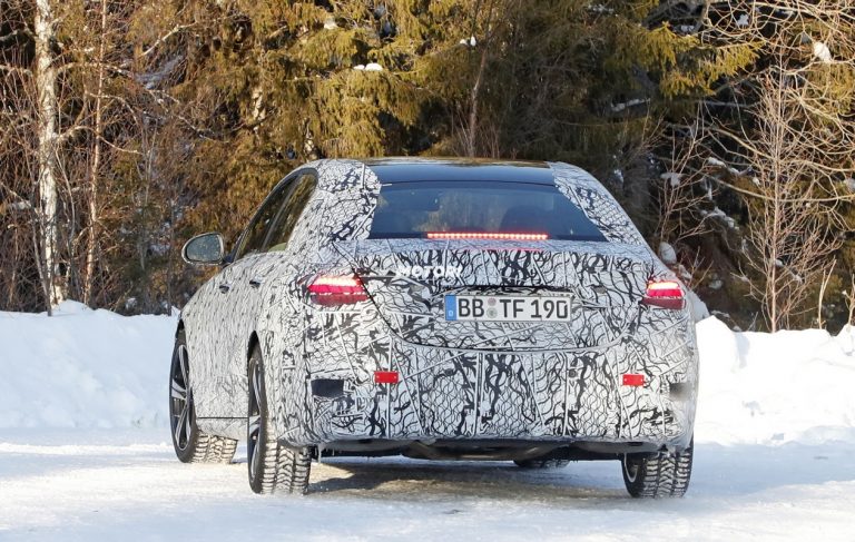 Nuova Mercedes-AMG C43, le foto spia