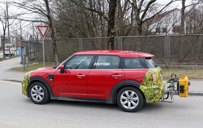 Mini Countryman restyling: le foto spia
