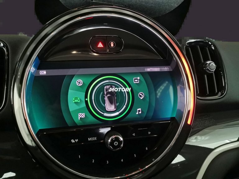 Mini Countryman restyling: le foto spia