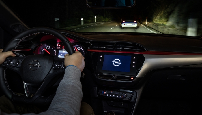 Opel Corsa 2020 con fari a matrice LED: immagini ufficiali