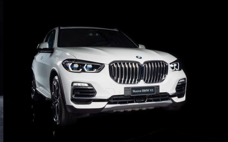 Bmw X5 Timeless Edition: le immagini ufficiali